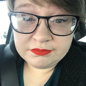 Meet your Posher, Ellen